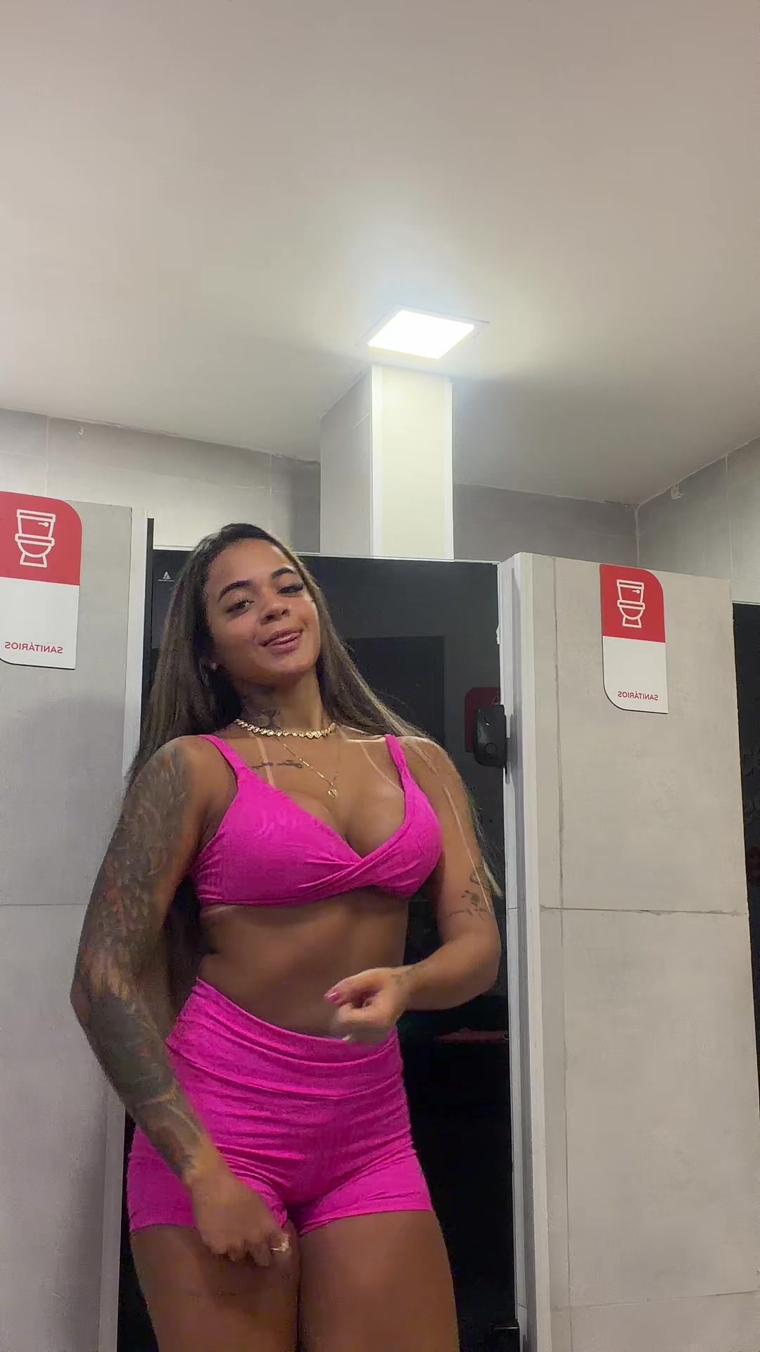 @Miauu02
