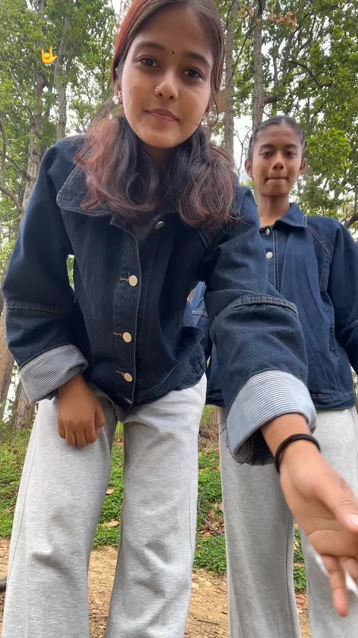 @Karishma.!!👀
