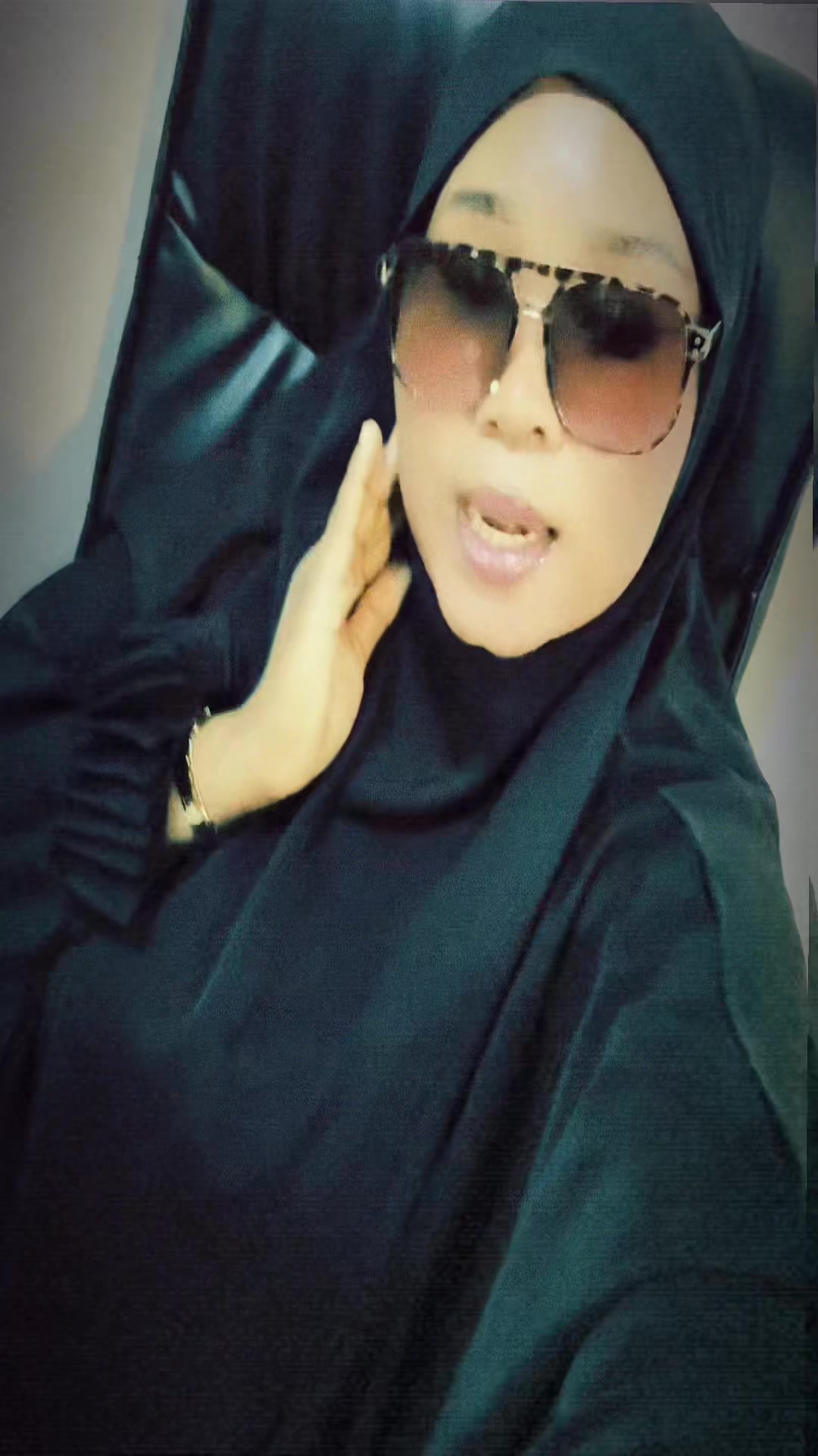 @Demmy’s unique abaya in SAKI😍