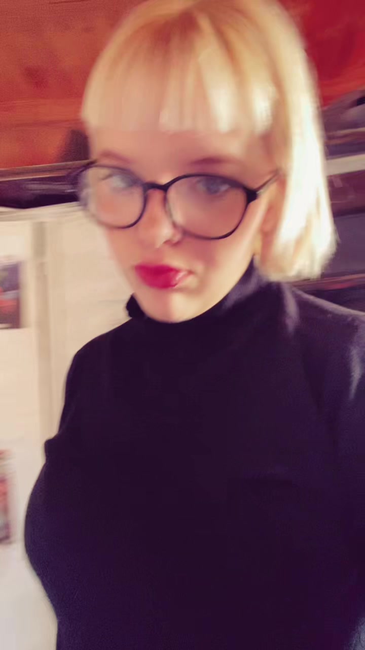 @Lena