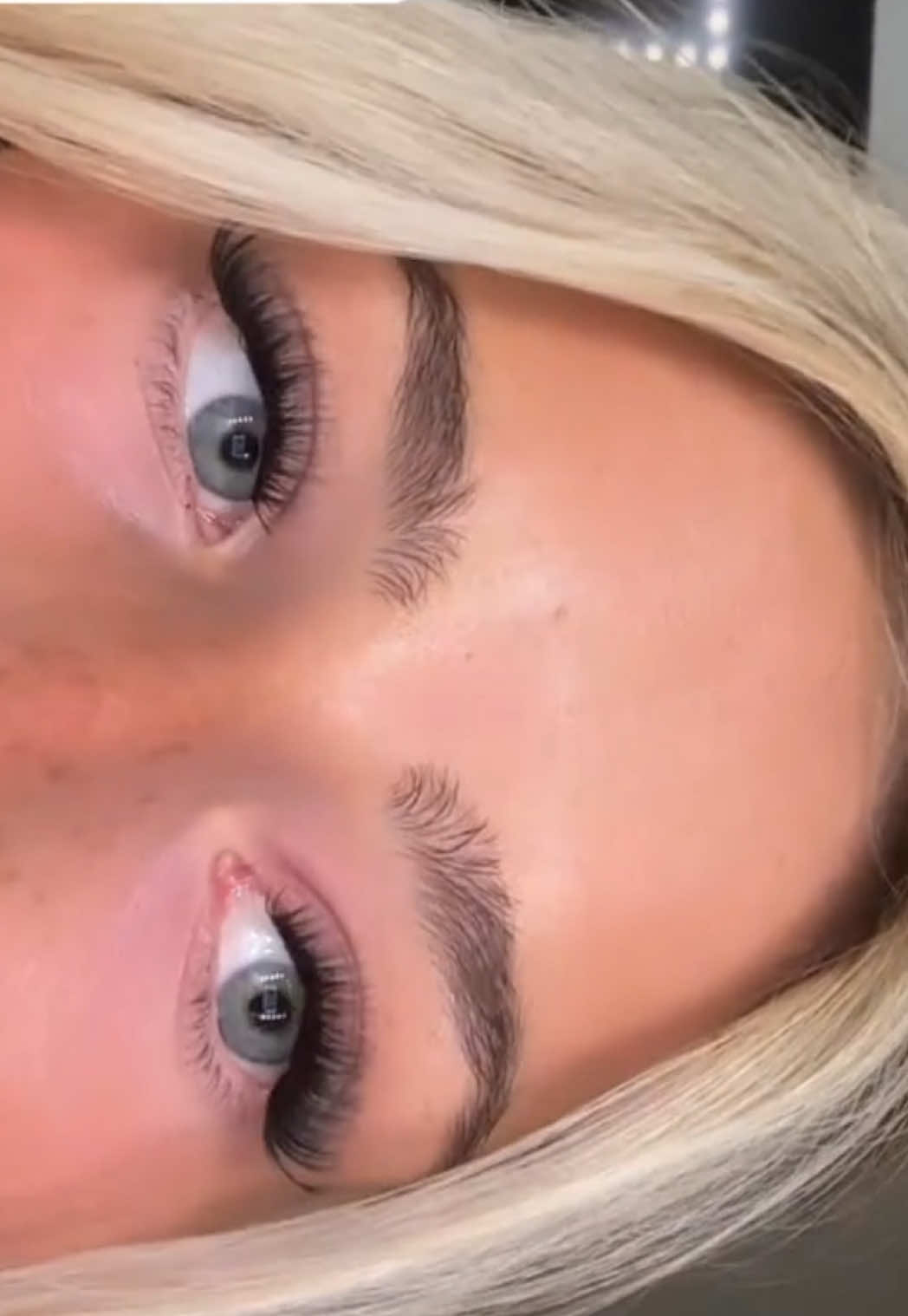 @Clique Lashes And Beauty