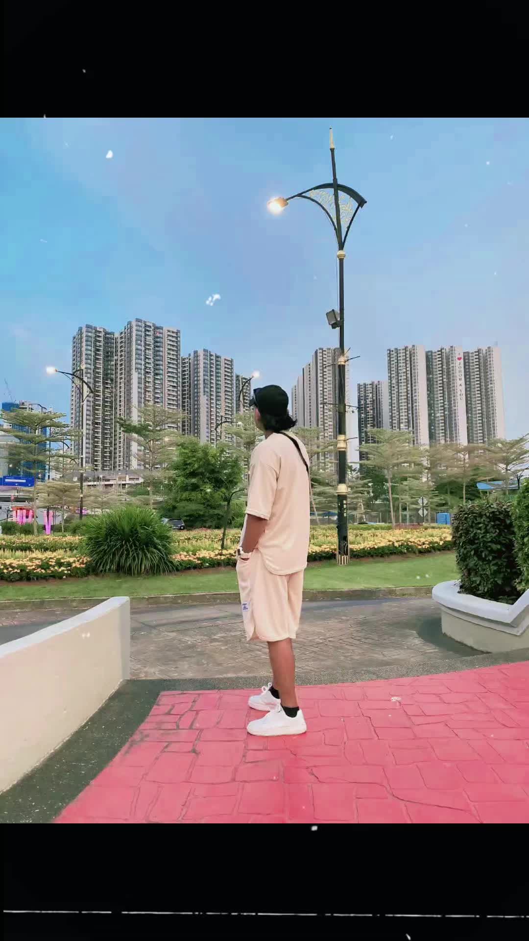 @समीर..🤍✨