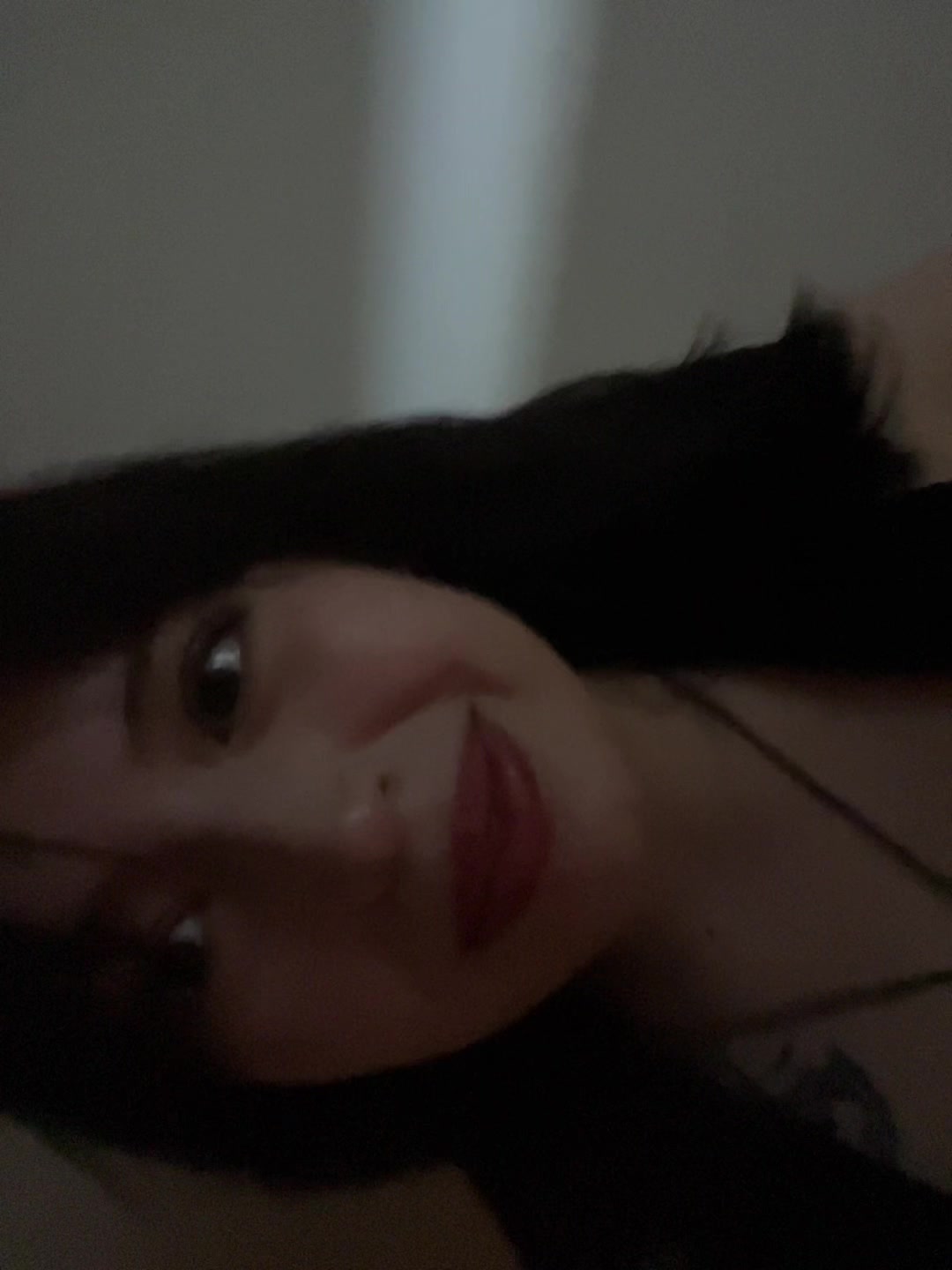 @bella