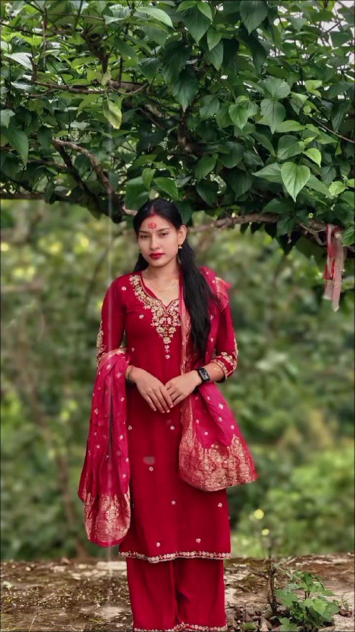 @Priya_Bohora_7ЁЯз┐