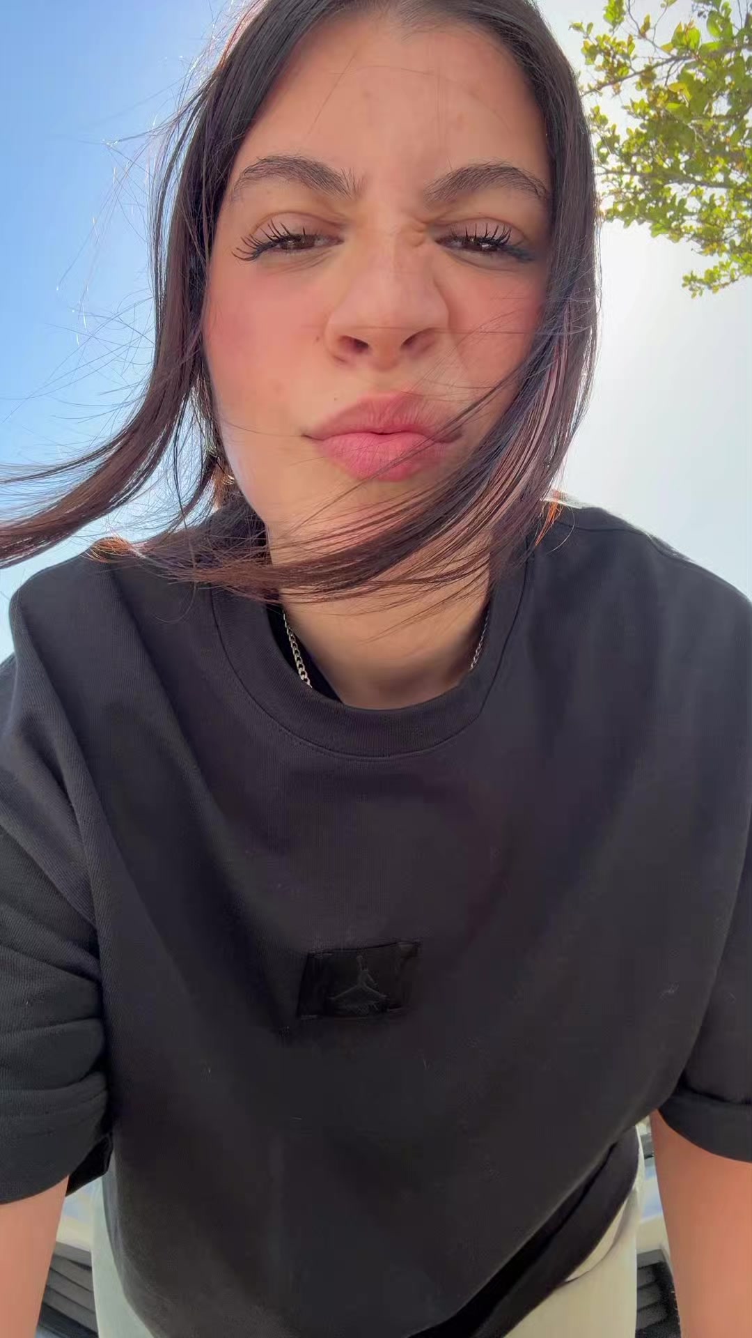 @Beso💓