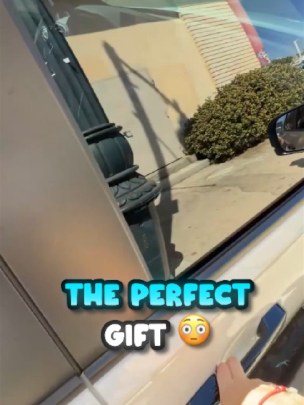 @jakenbakeLIVE