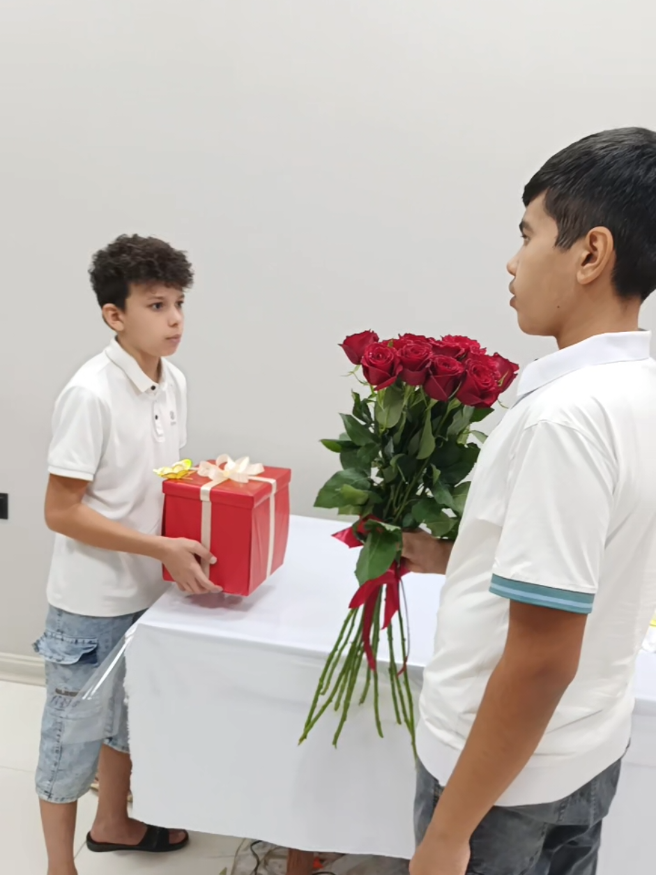 @&Uuml;lker_surprise