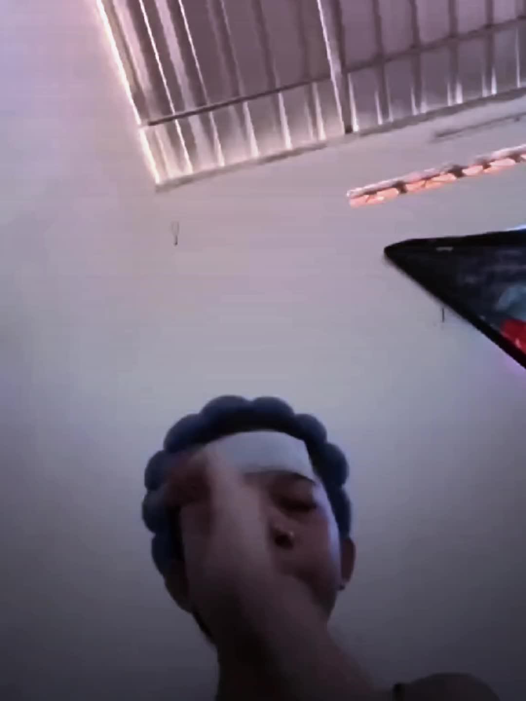@Bee🤍