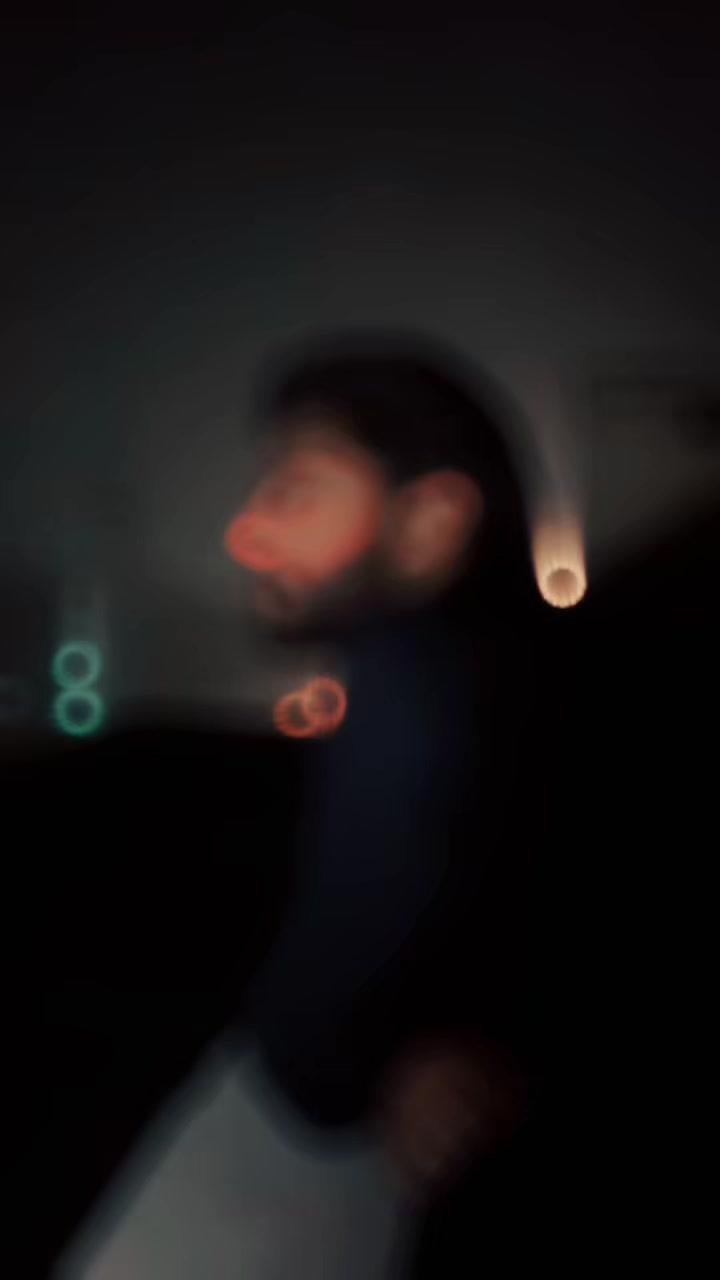 @️