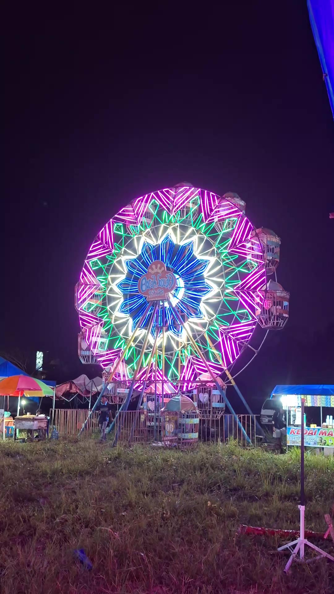 @Bojes PasMaL 🎡🎢🎪