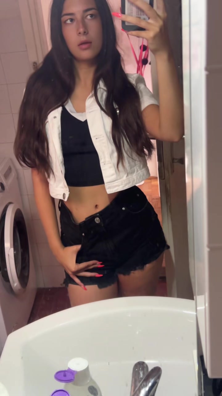 @teodoraa