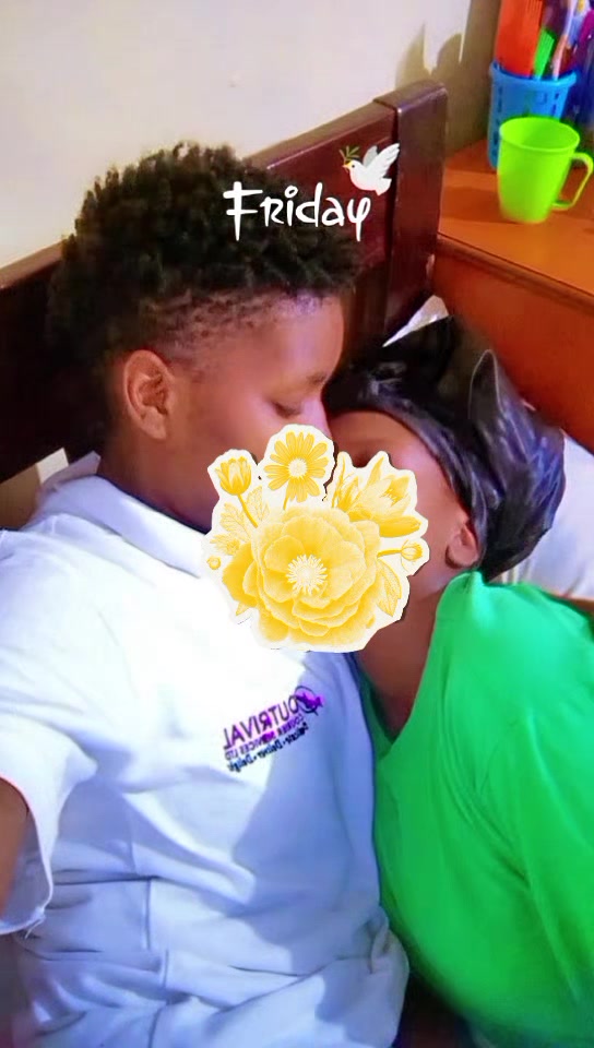 @L❤E💗X💝Y💘R💜E💓E🤍N🌍🏳️&zwj;🌈