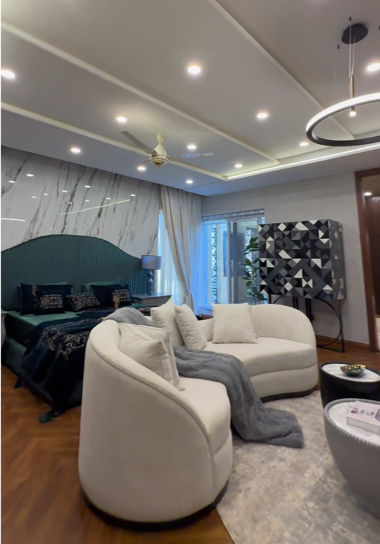 @TheHouseOfPropertyOfficial