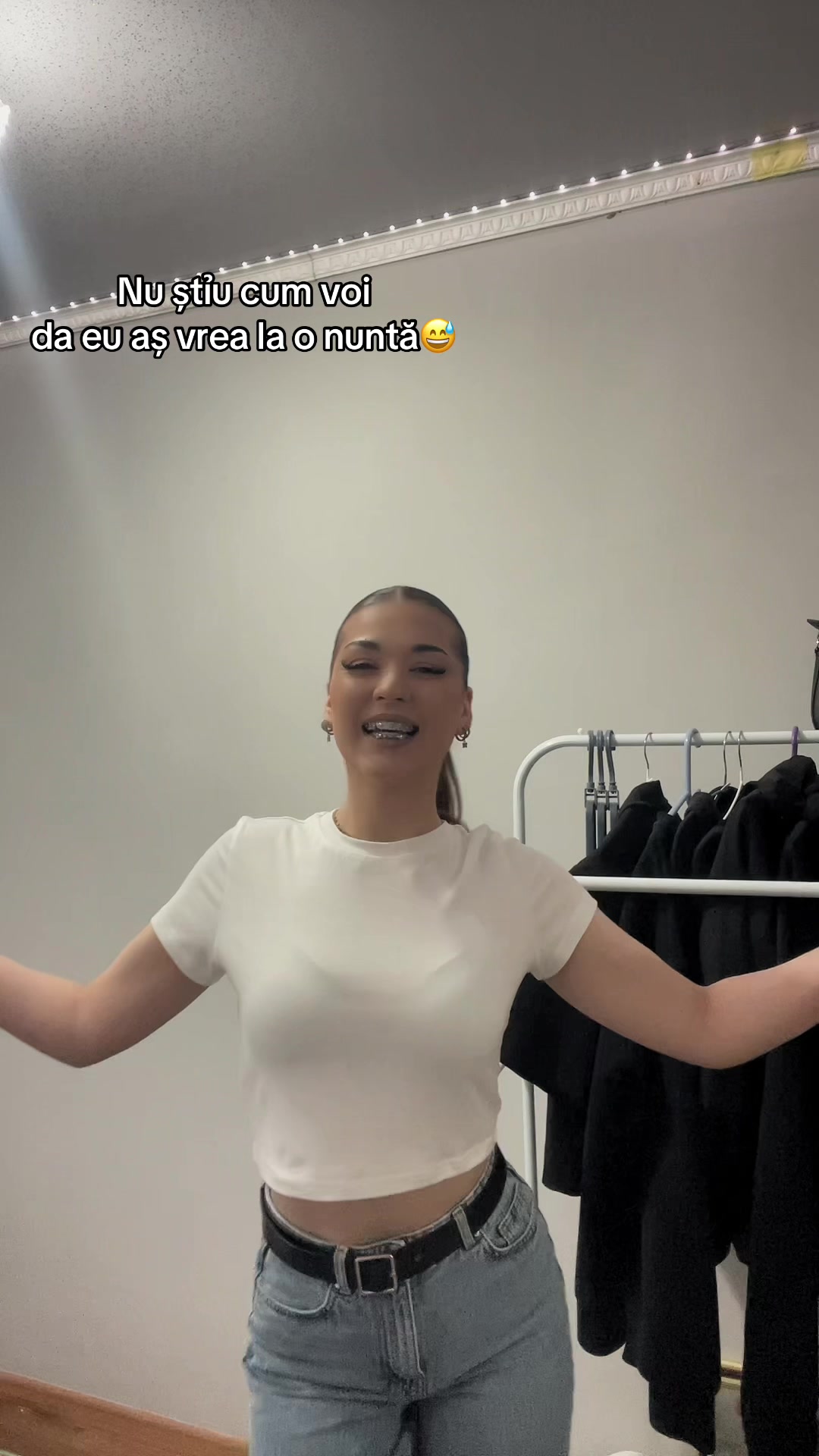 @𝓘ana⌛️