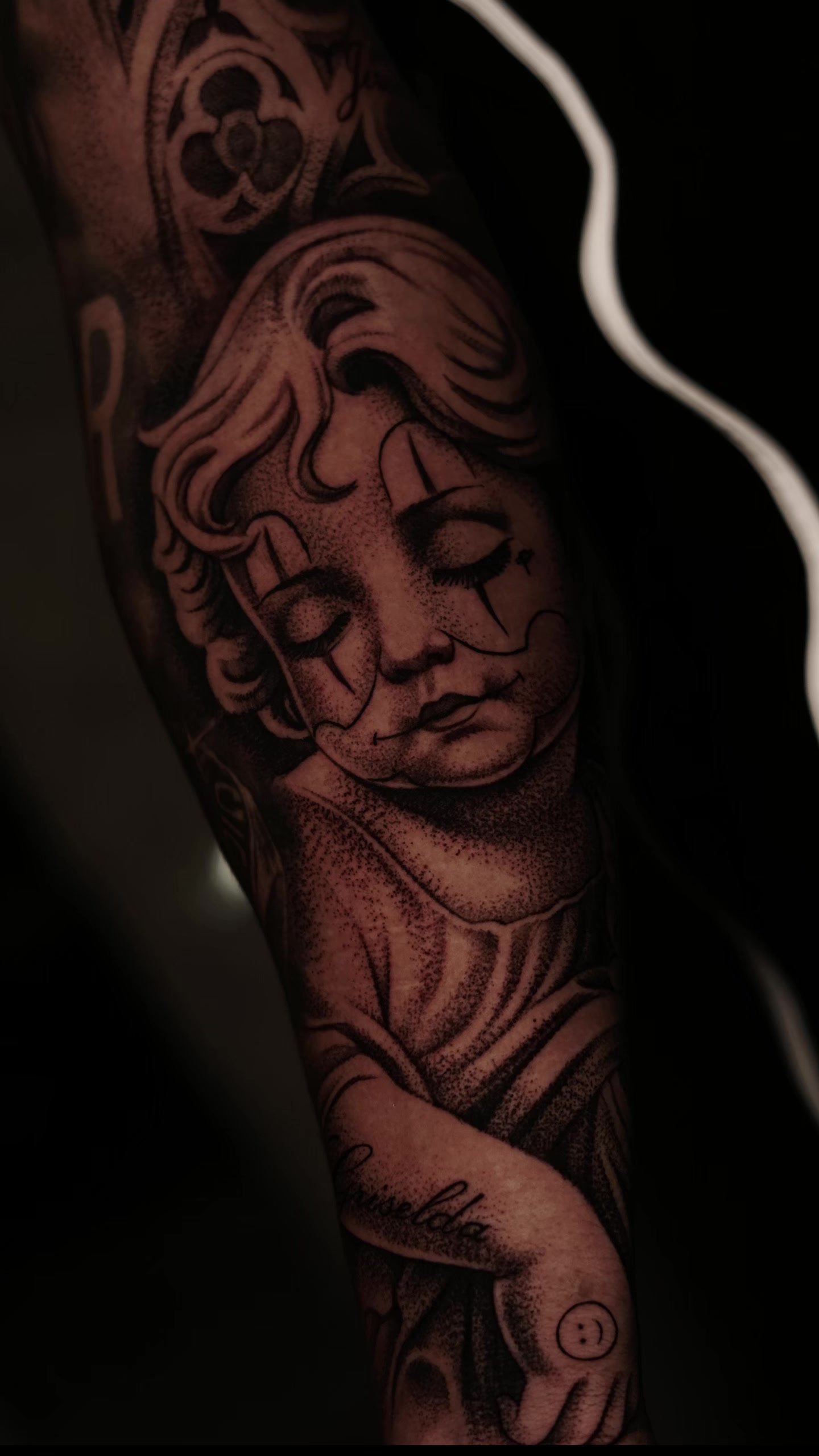 @Black & Grey Studio