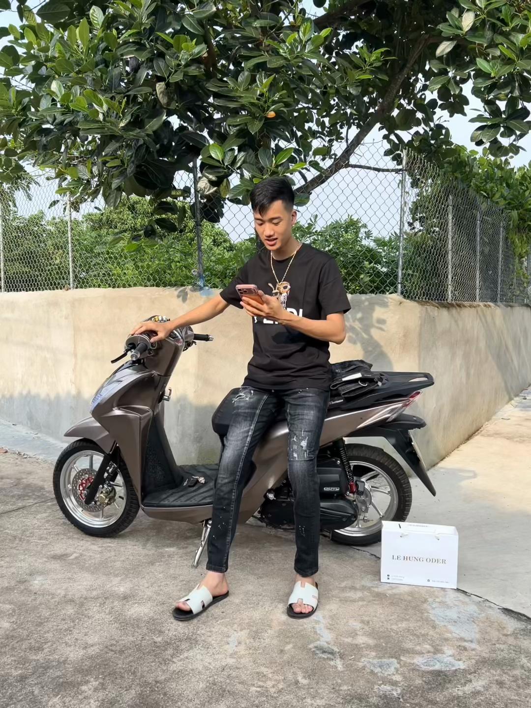 @𝓛𝓮̂ 𝓗𝓾̛𝓷𝓰 𝓞𝓭𝓮𝓻🛍️🌷