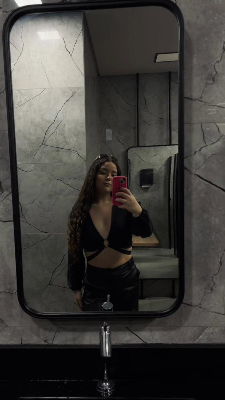 @𝒥𝓊𝓁𝒾𝒶 𝒞𝒶𝓇𝓋𝒶𝓁𝒽ℴ 🥇