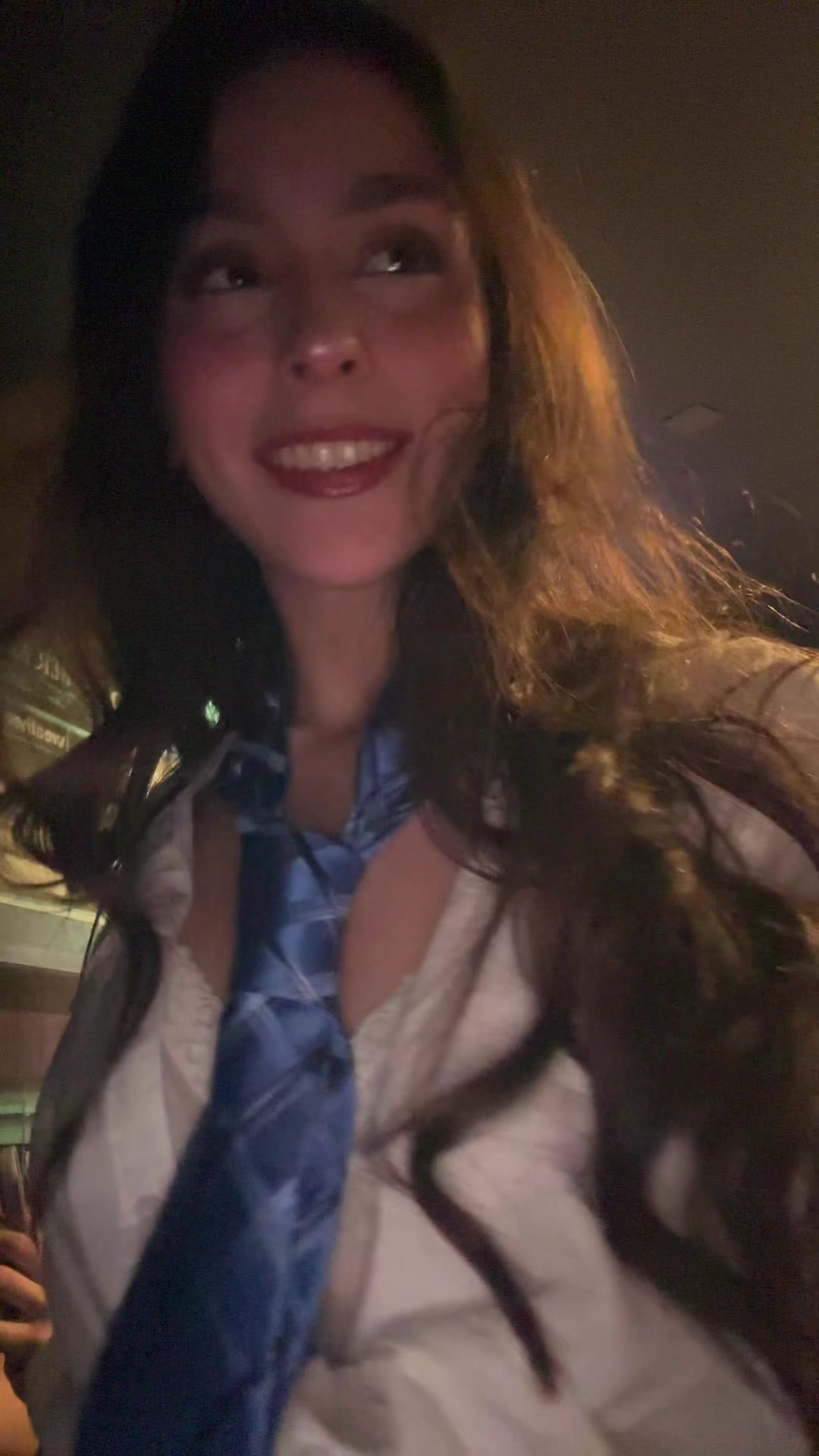 @mía