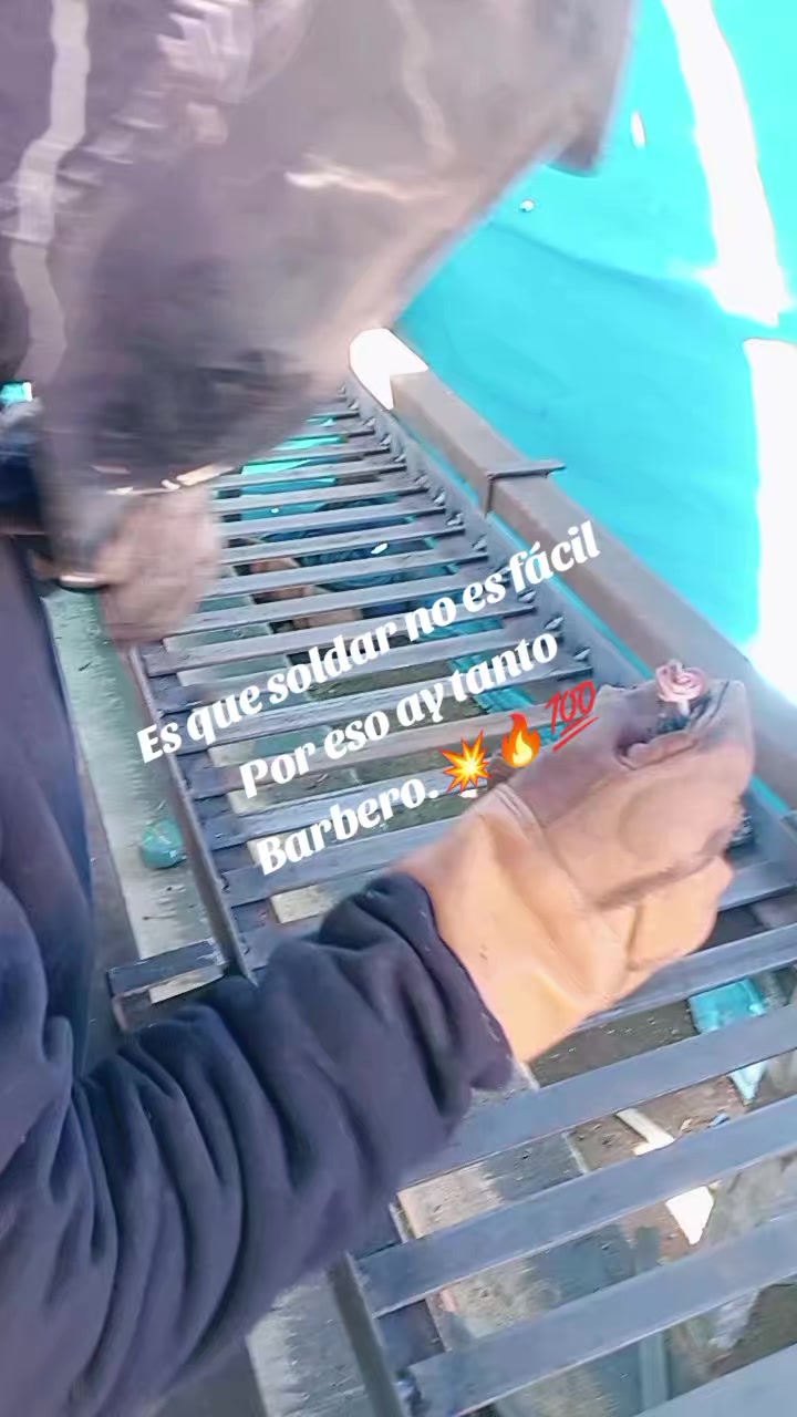 @YURI ROJAS