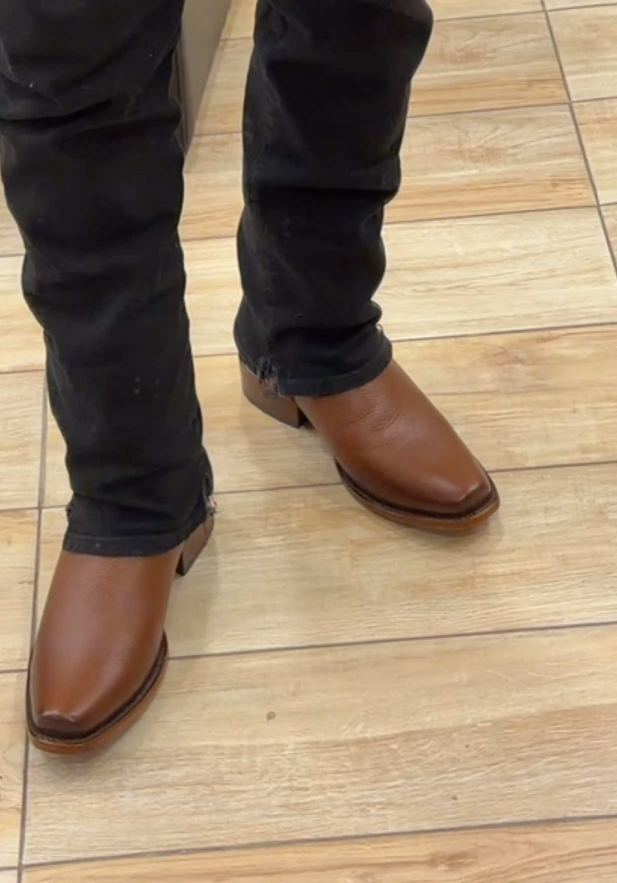 @Lara Boots