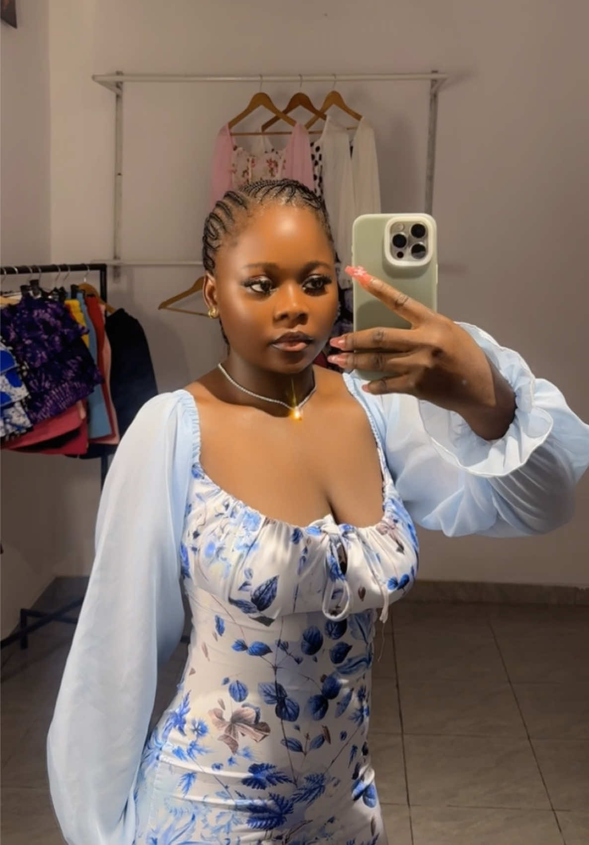 @CLOTH VENDOR IN LAGOS ISLAND
