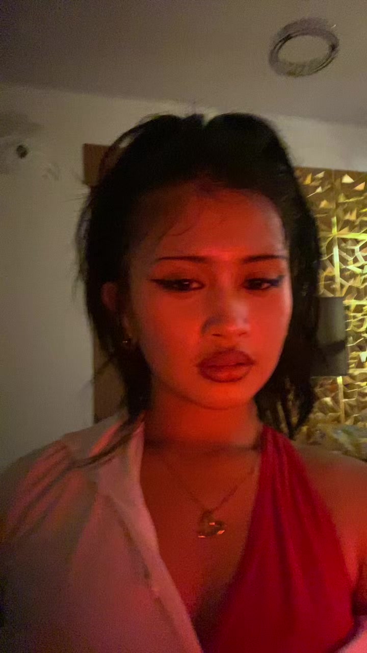 @🐰