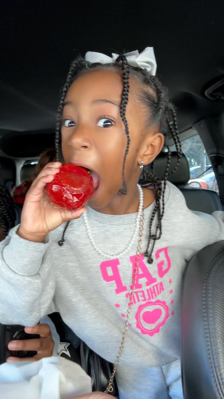 @O.LovetoLaugh