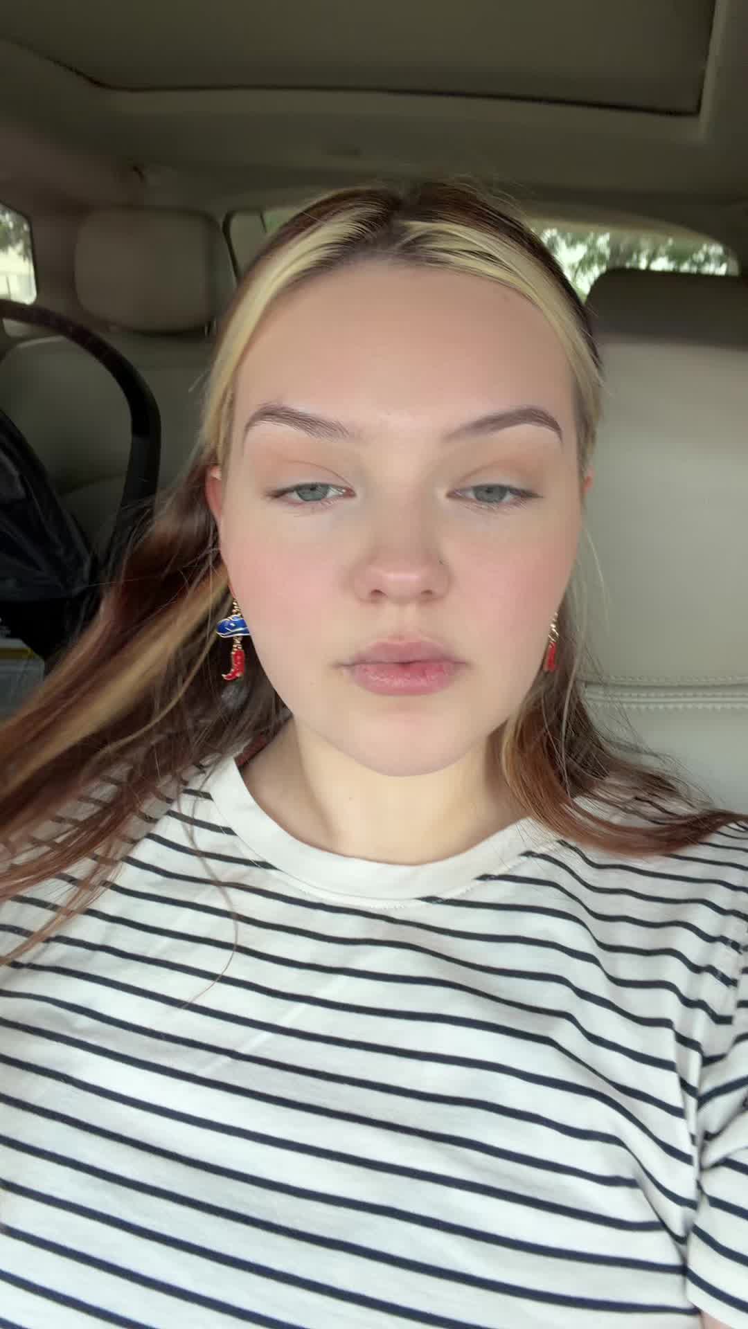 @lovess.leelee