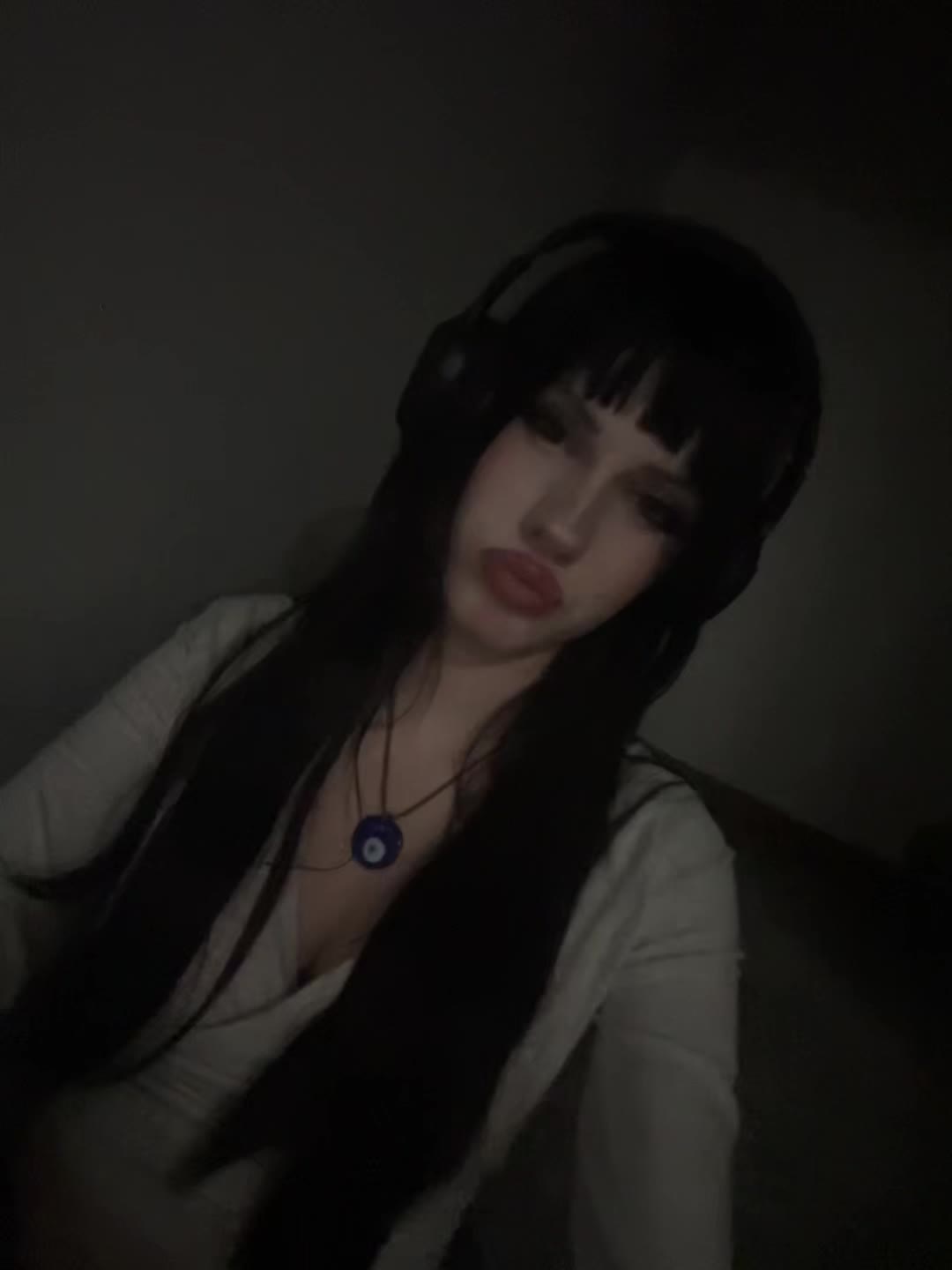 @ᴸⁱˡˡʸ
