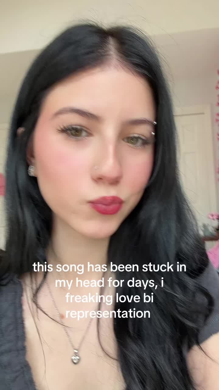 @sophie ⋆˙⟡