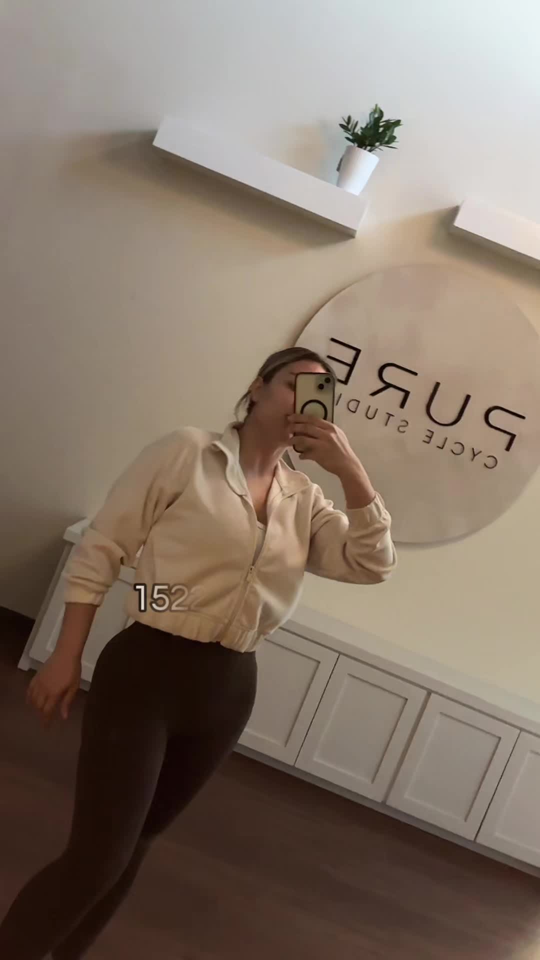 @kkrisgrzz