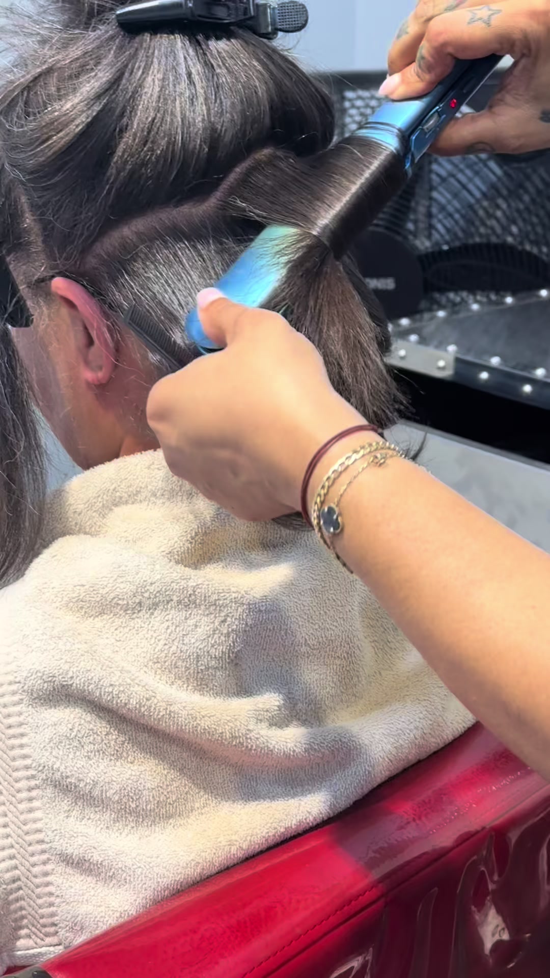 @Salon 809