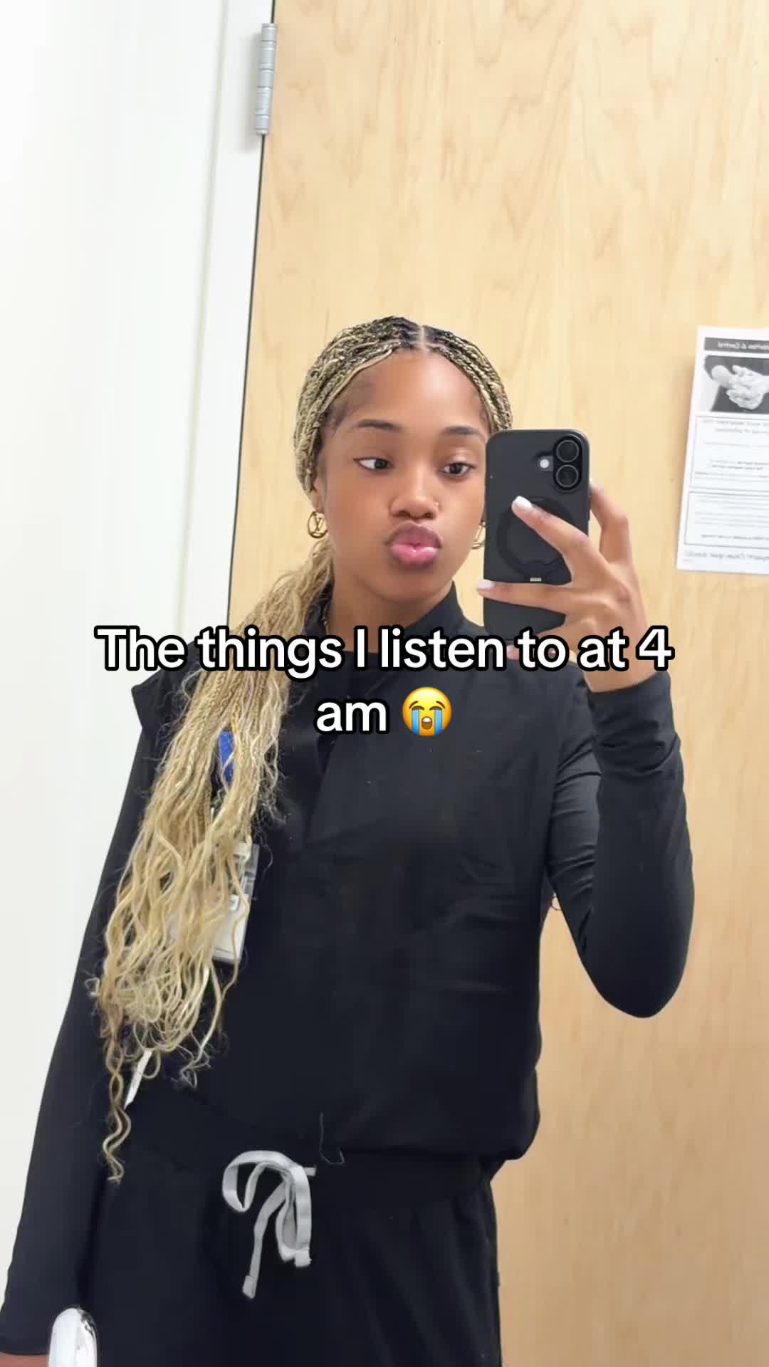 @Icedbyniya._