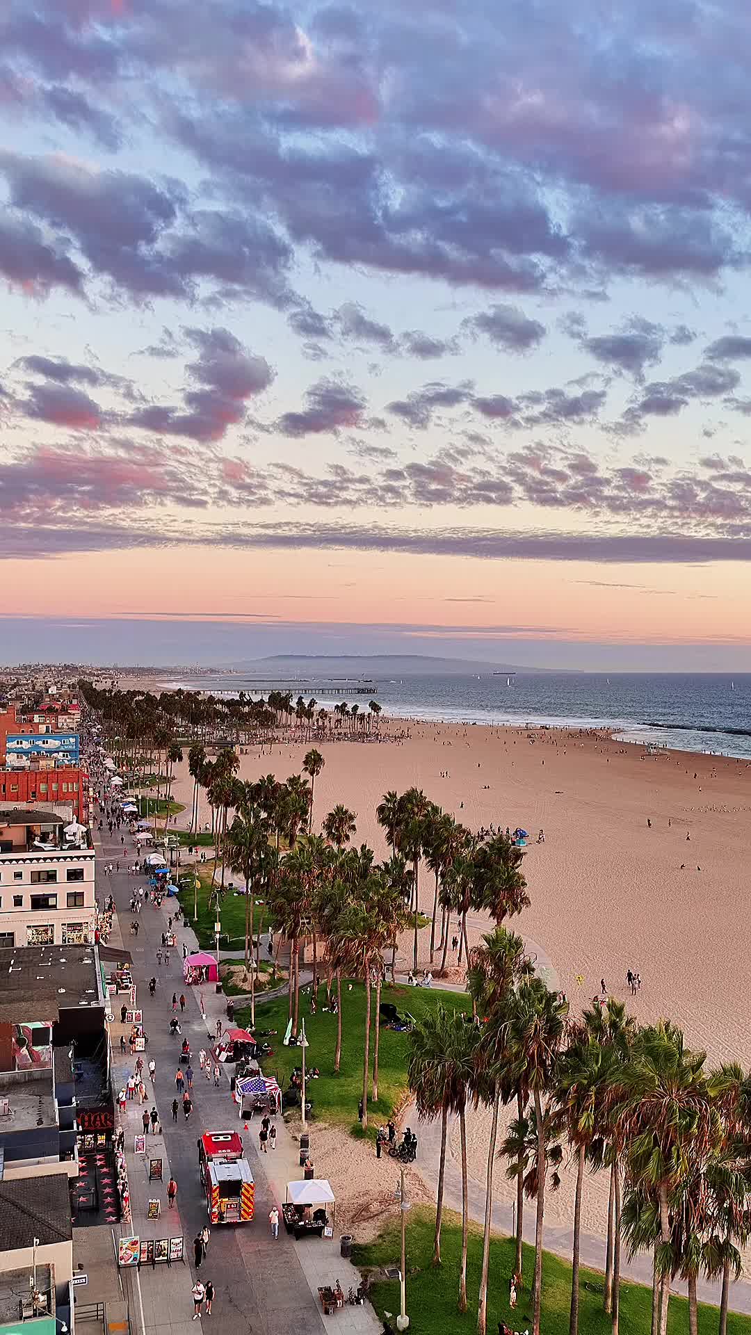 @Venice Beach Boardwalk