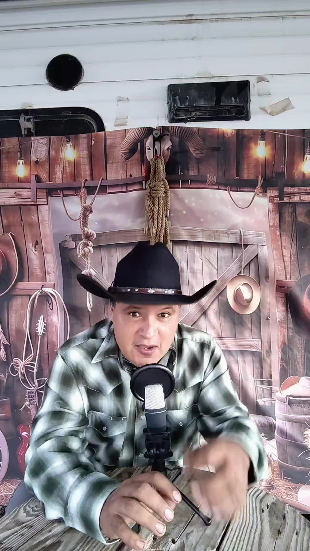 @HABLANDO CLARO podcast