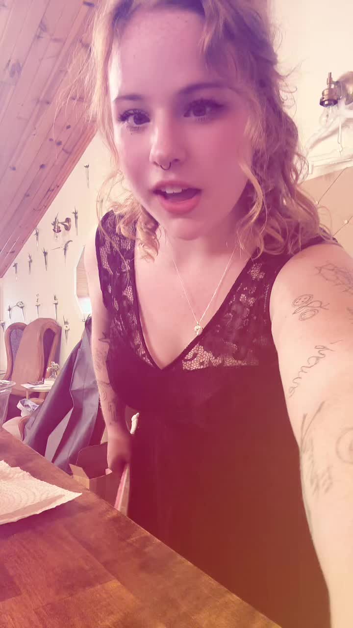 @Alex🤟🏻
