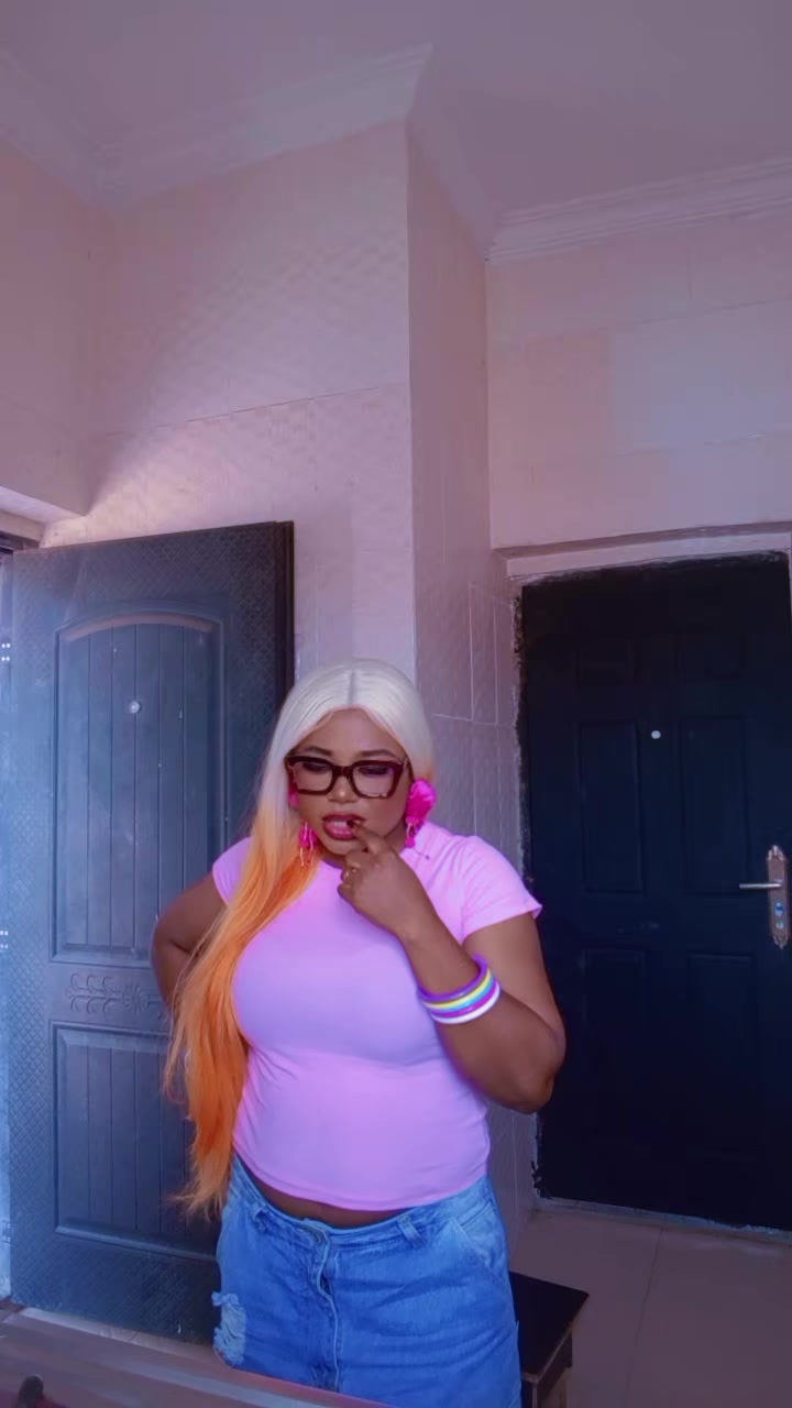 @Estherbella888