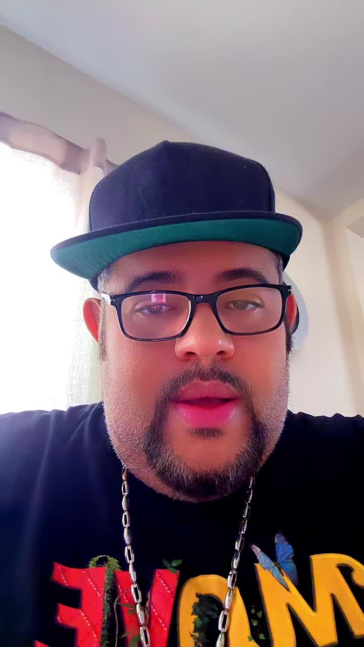 @Mickael Guirand