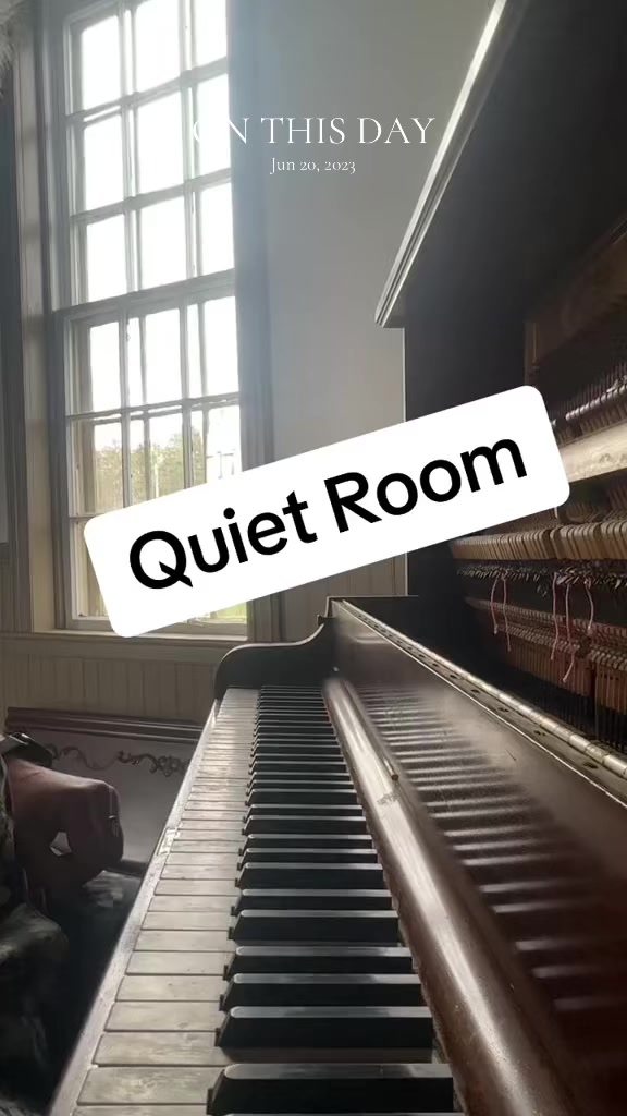 @PEI Sunsets & Old School Piano