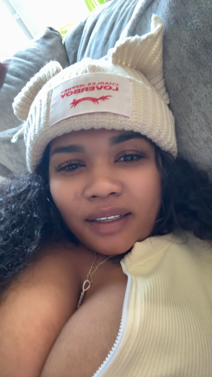 @_thatjanelle
