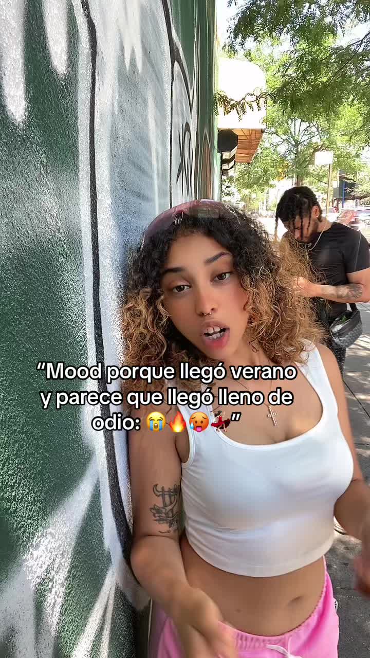 @QueenFarahona
