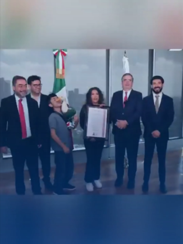 @Peri&oacute;dico El Mexicano
