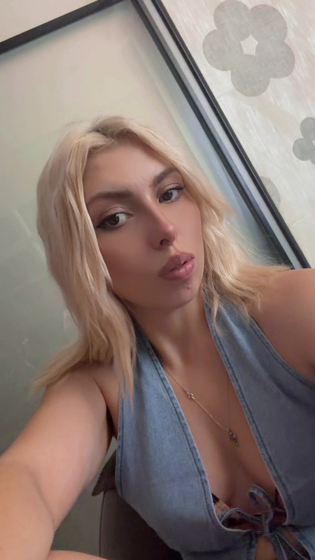 @Vikt💥riaaa