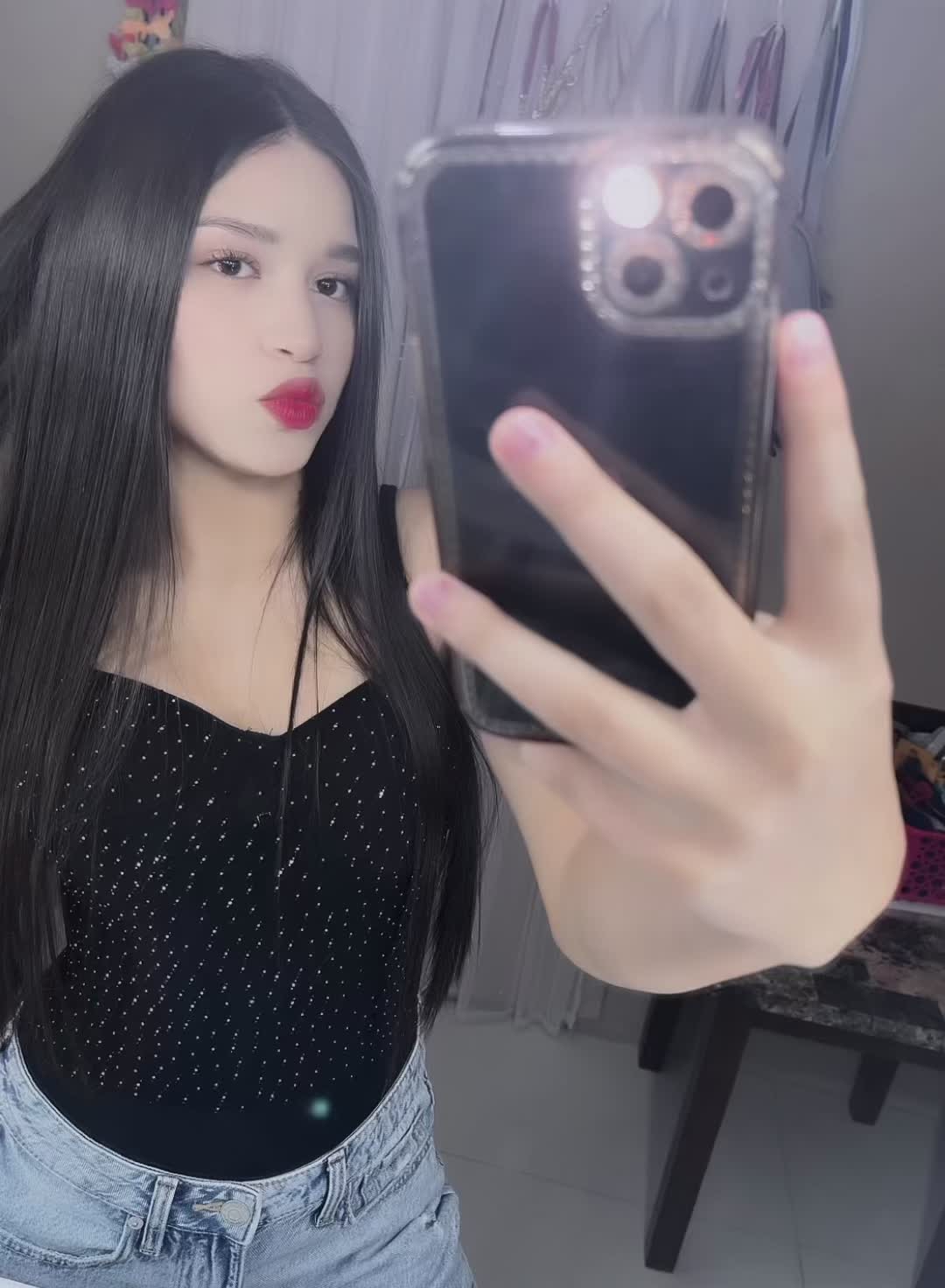 @𝐚𝐧𝐠𝐢𝐞𝐞.