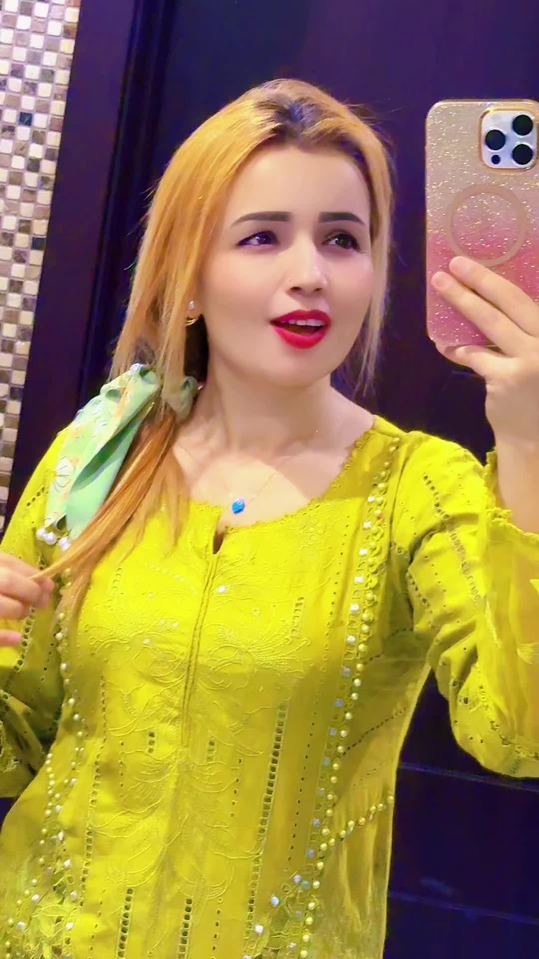 @🧿Anush👑🧿