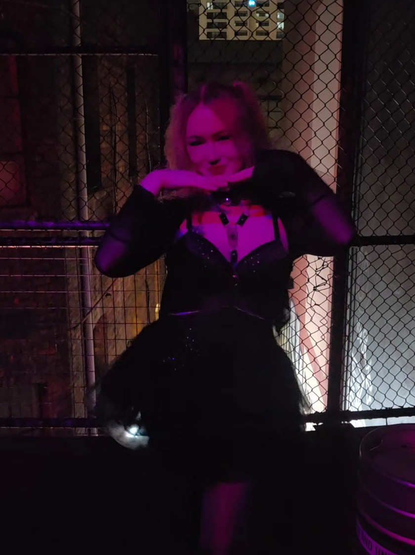 @🦇