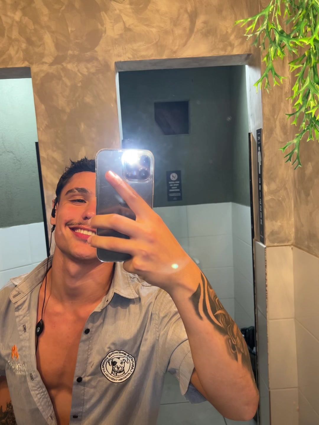 @vitinsants9