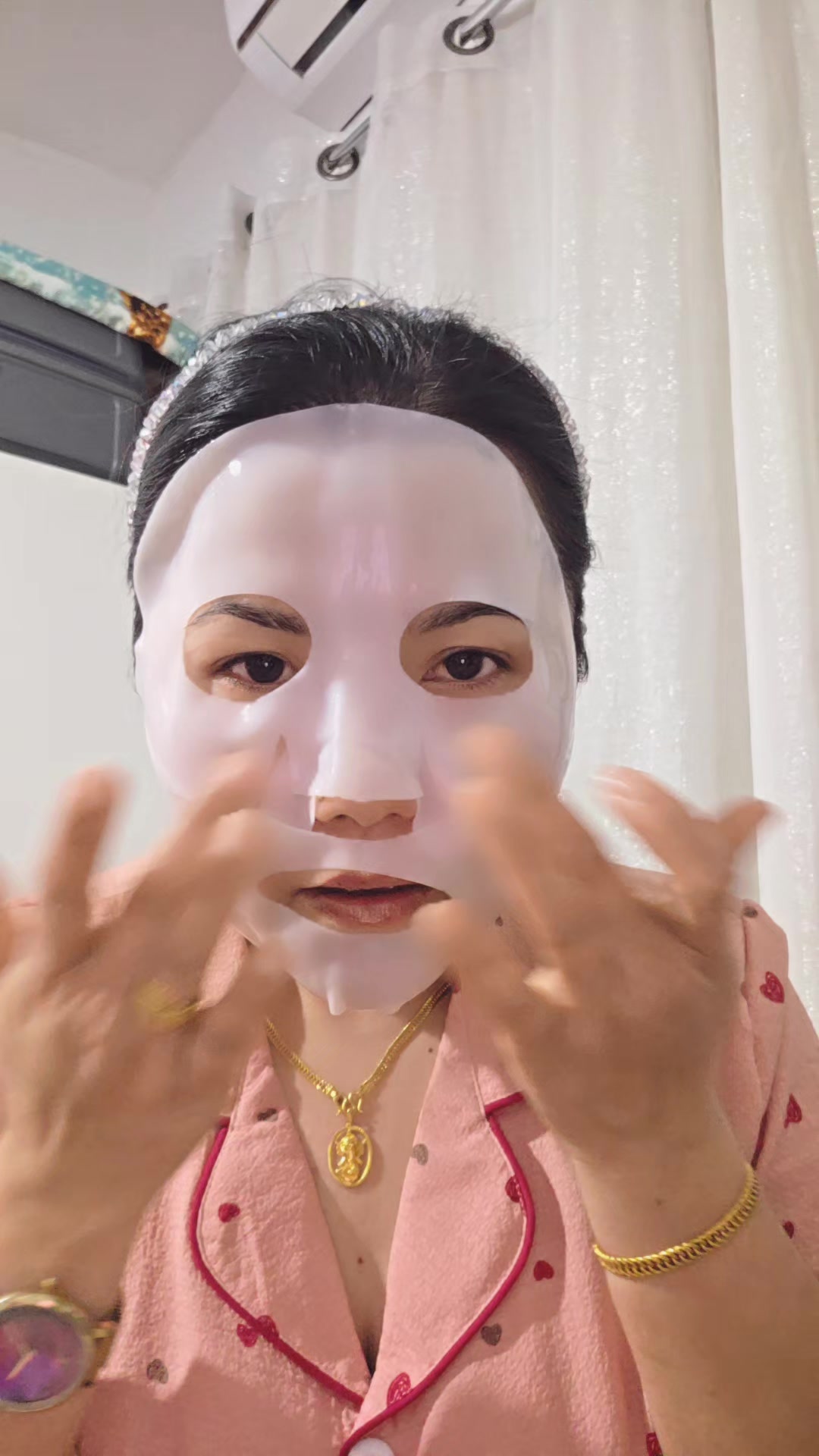 @Deepa_gurung