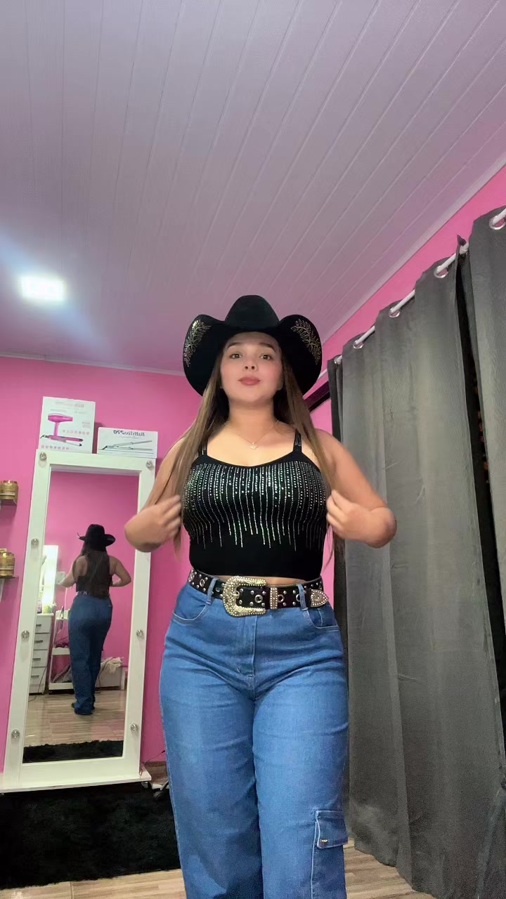 @Luz Santacruz🍒