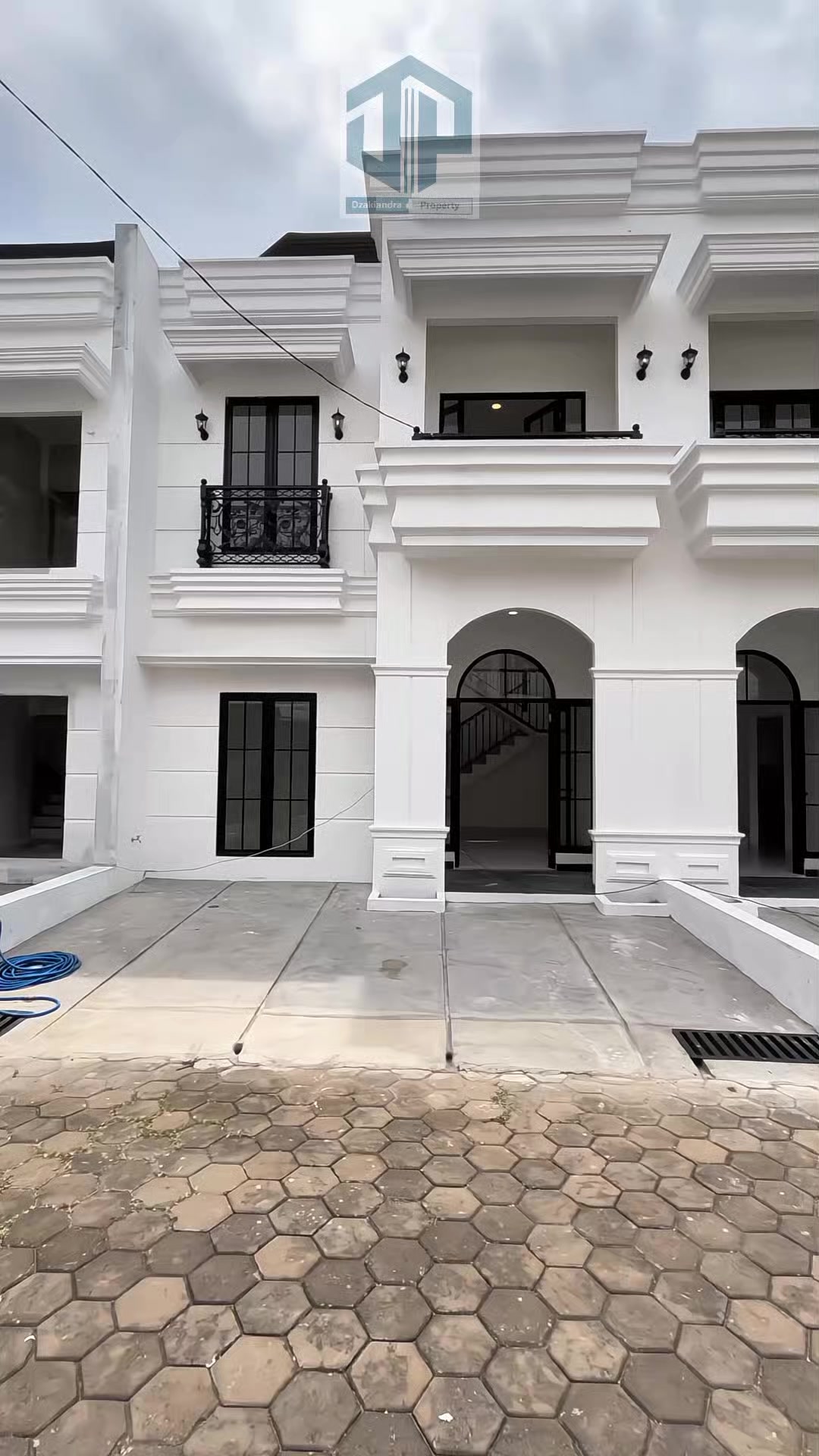 @sandhyyaa
